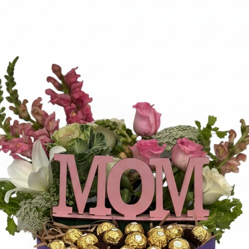 Royal Moments luxury flowers DELIVERY TO Cairo AND Egypt