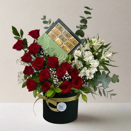 Crimson Elegance Duo Flowers bouquet luxury flowers DELIVERY TO Cairo AND Egypt