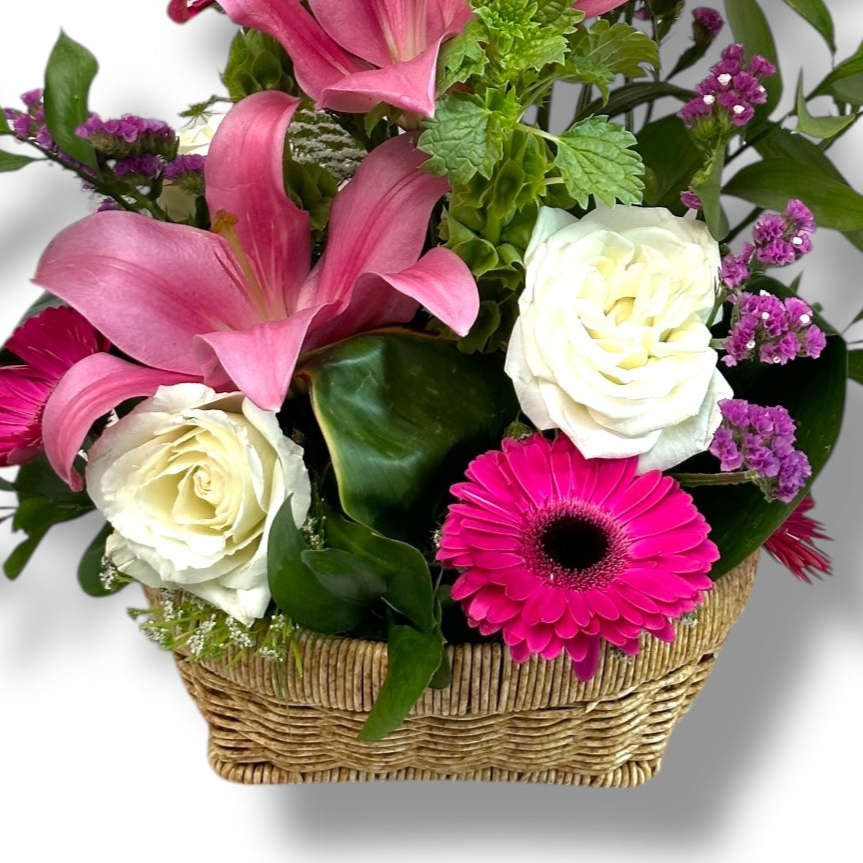 Basket of Love Basket luxury flowers DELIVERY TO Cairo AND Egypt