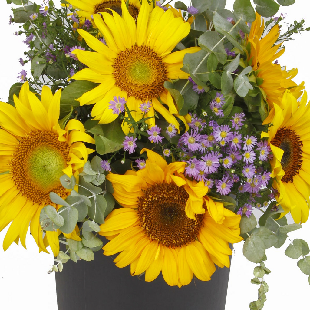 Golden Sunshine Flowers bouquet luxury flowers DELIVERY TO Cairo AND Egypt