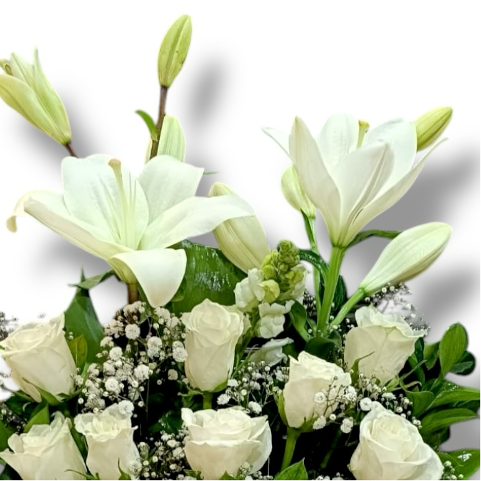 Elegant Serenity luxury flowers DELIVERY TO Cairo AND Egypt