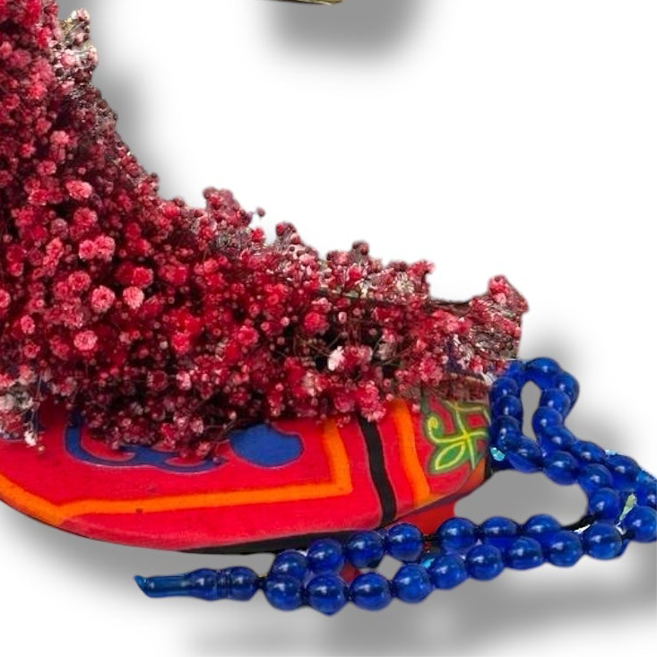 Crimson Crescent Blessings Flowers bouquet luxury flowers DELIVERY TO Cairo AND Egypt