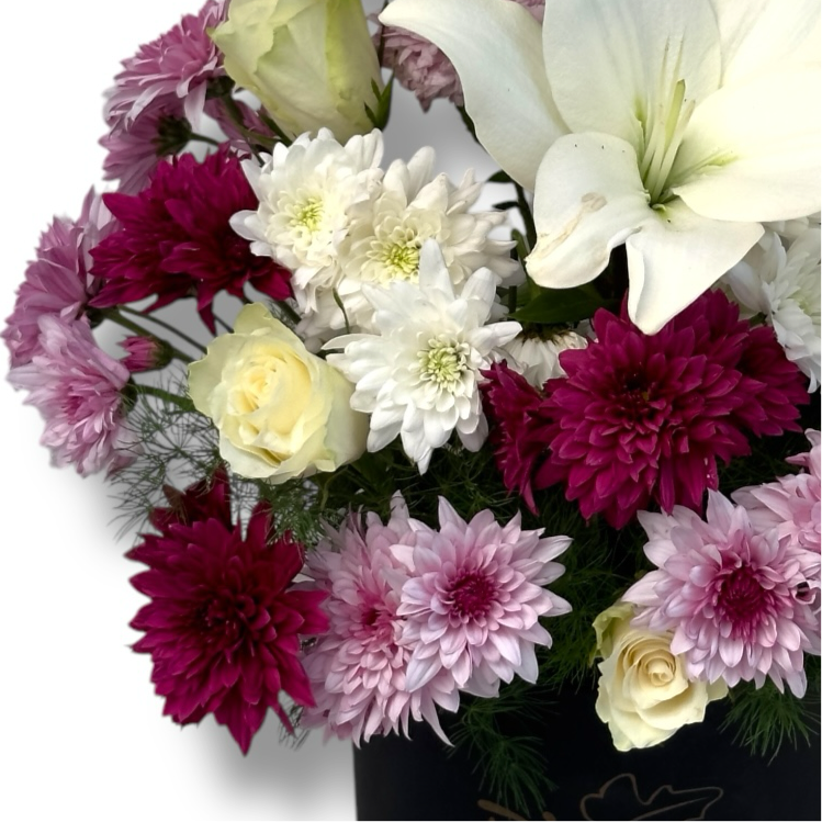 Lilac Whisper luxury flowers DELIVERY TO Cairo AND Egypt