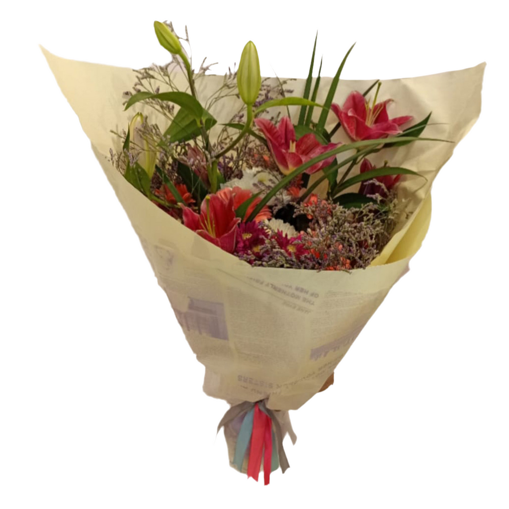 I am Yours Hand Bouquet luxury flowers DELIVERY TO Cairo AND Egypt