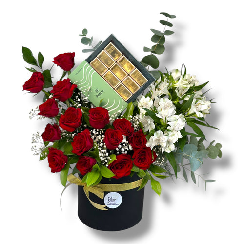 Crimson Elegance Duo Flowers bouquet luxury flowers DELIVERY TO Cairo AND Egypt