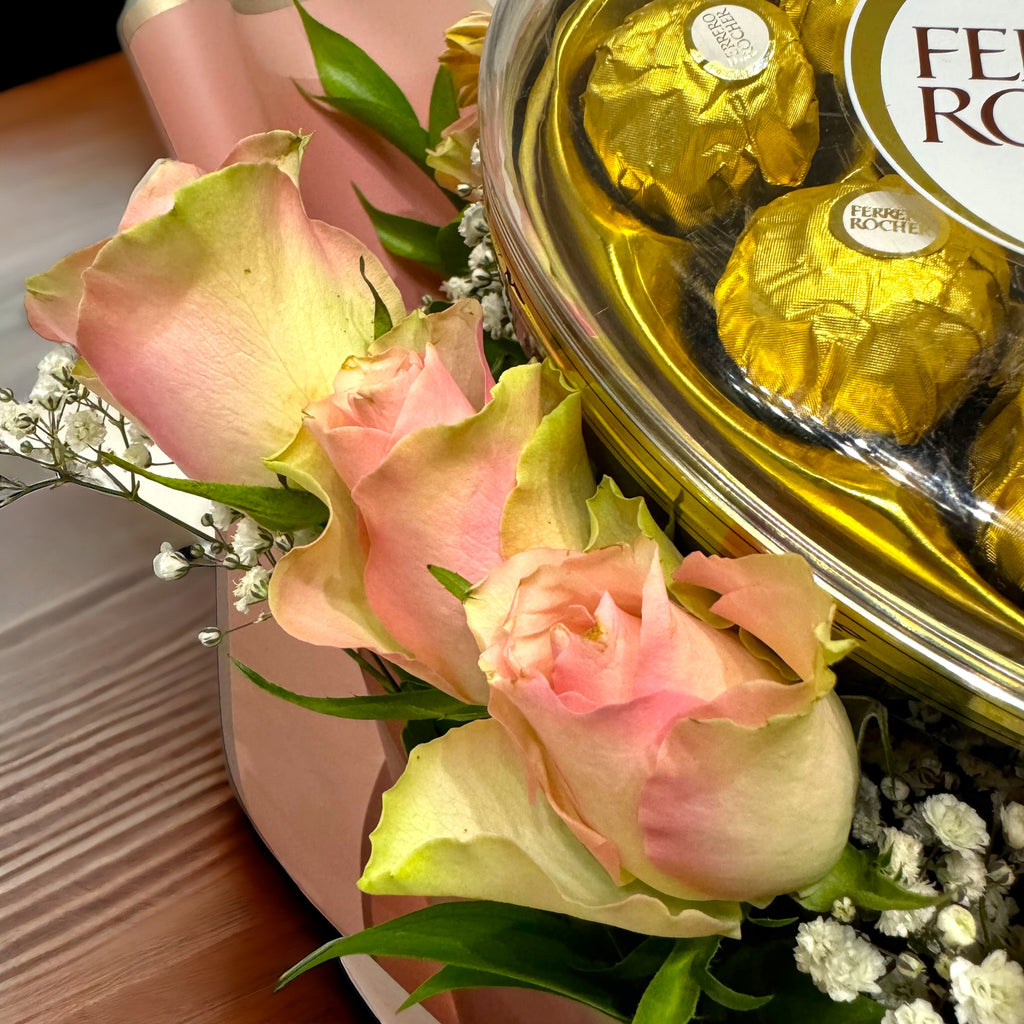 Pinky Eid luxury flowers DELIVERY TO Cairo AND Egypt