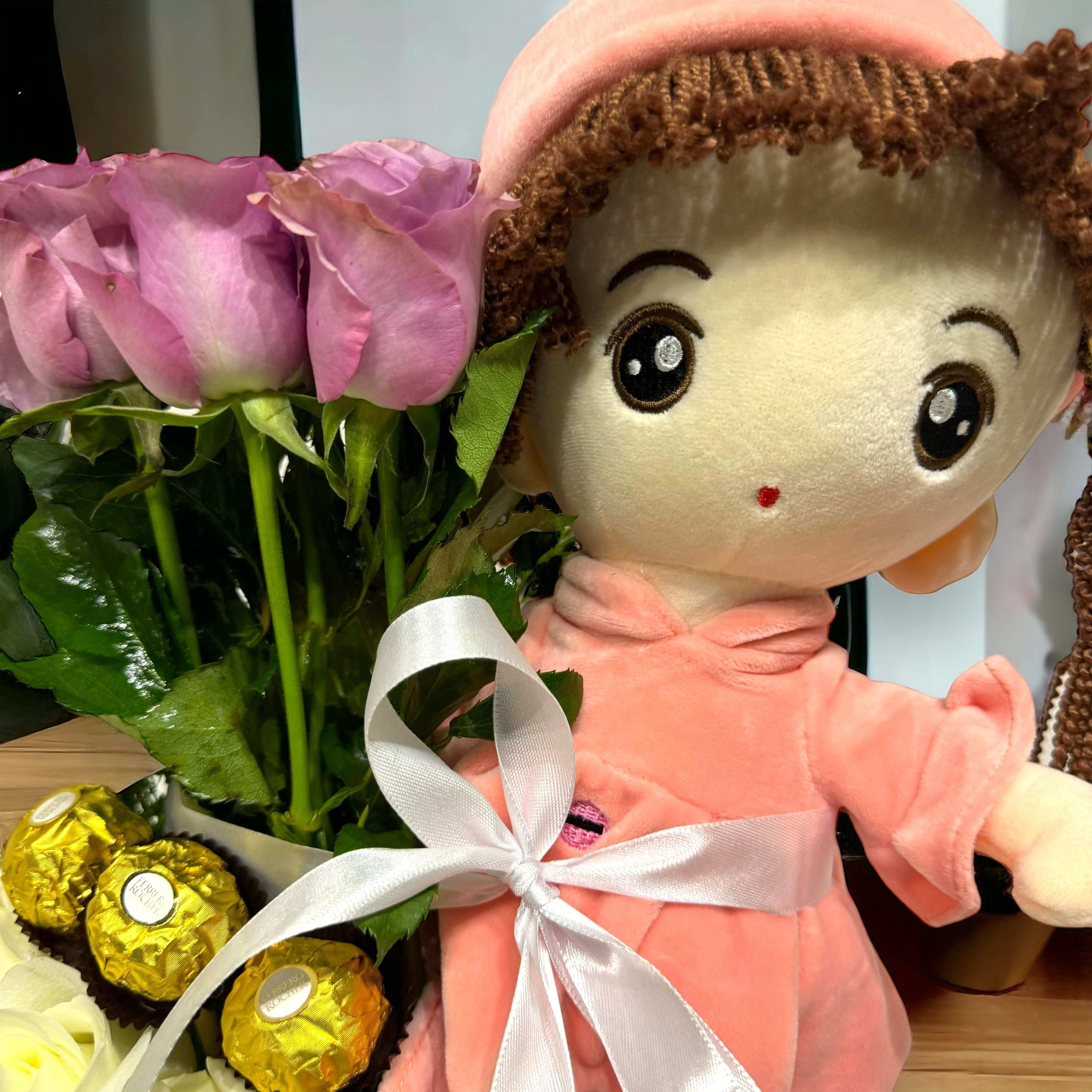 Sweet Eid Wishes luxury flowers DELIVERY TO Cairo AND Egypt