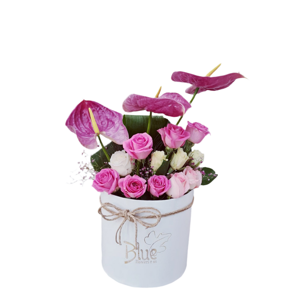 MD2021-37 Box luxury flowers DELIVERY TO Cairo AND Egypt
