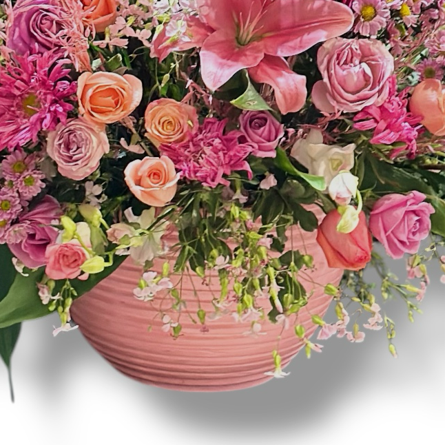 Rosé Meadow luxury flowers DELIVERY TO Cairo AND Egypt