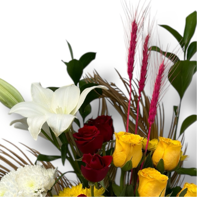 Radiant Splendor Flowers bouquet luxury flowers DELIVERY TO Cairo AND Egypt