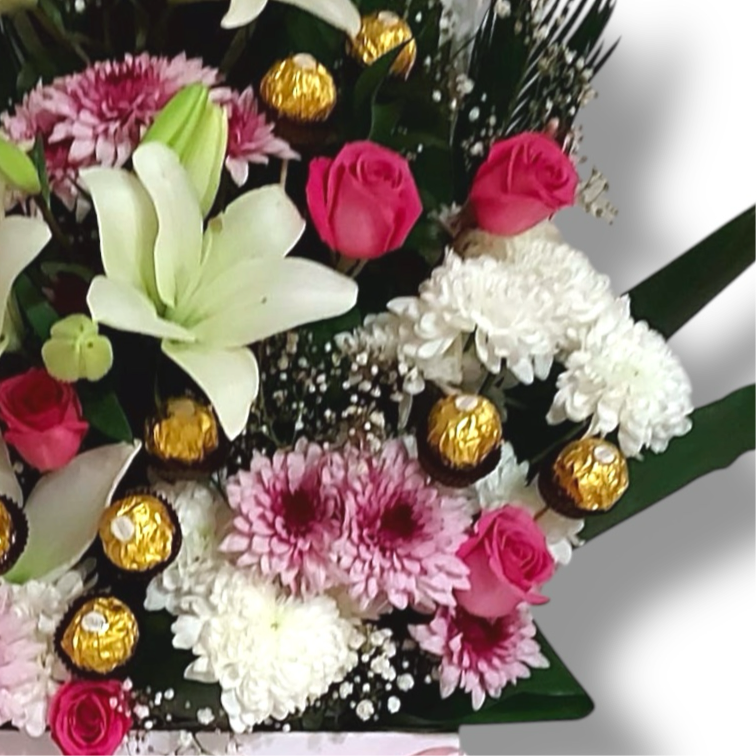 Golden Petal Symphony luxury flowers DELIVERY TO Cairo AND Egypt