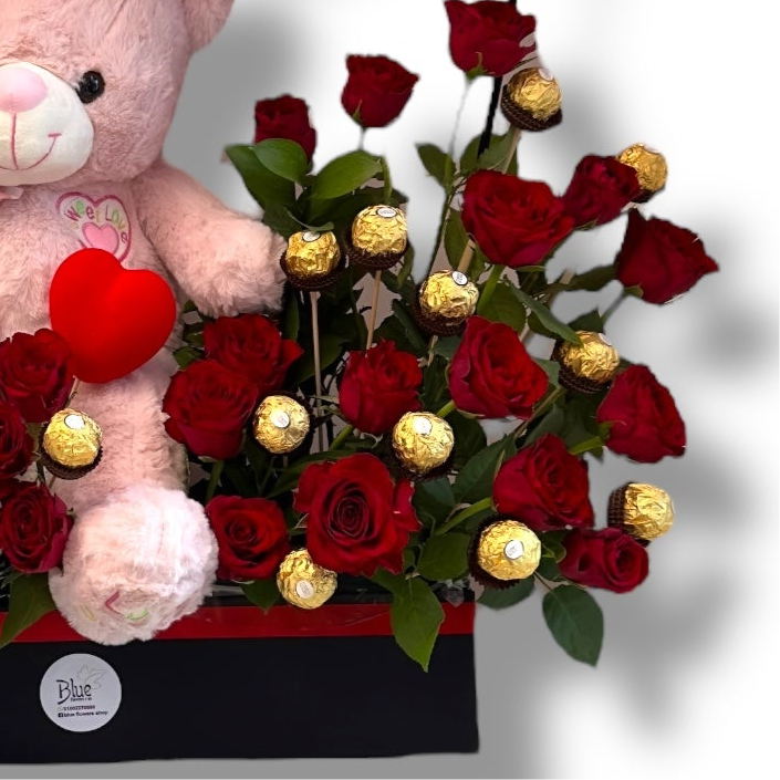 Balloon Paradise Flowers bouquet luxury flowers DELIVERY TO Cairo AND Egypt