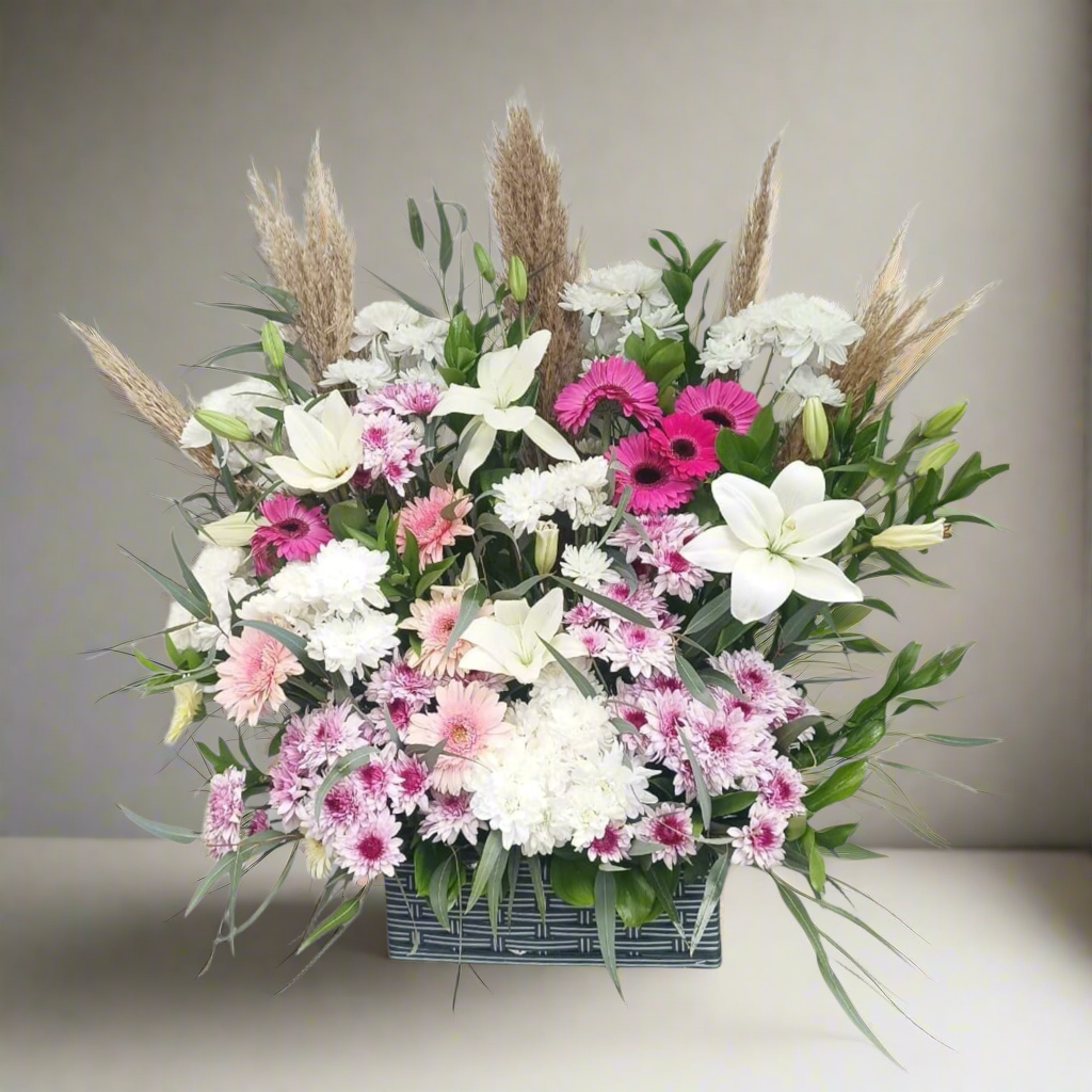 Meadow Serenade luxury flowers DELIVERY TO Cairo AND Egypt