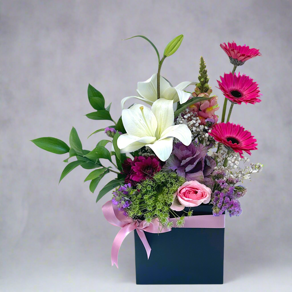 Enchanted Charm luxury flowers DELIVERY TO Cairo AND Egypt
