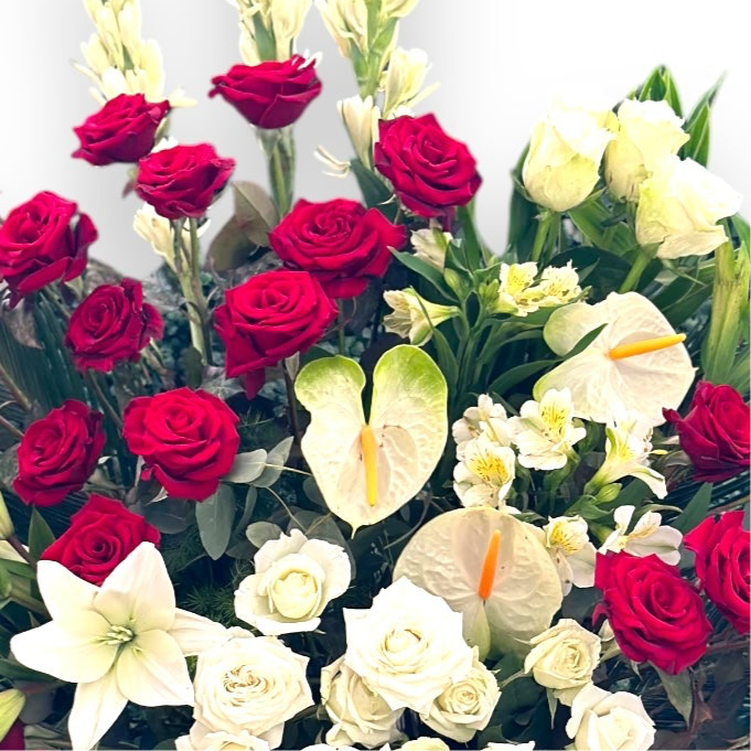 Everlasting Ember Vase luxury flowers DELIVERY TO Cairo AND Egypt