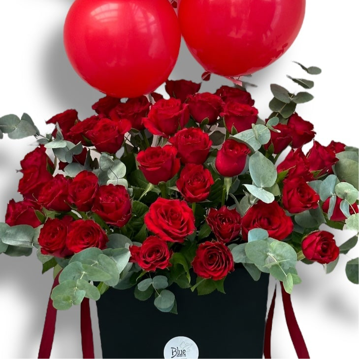 Scarlet Symphony luxury flowers DELIVERY TO Cairo AND Egypt