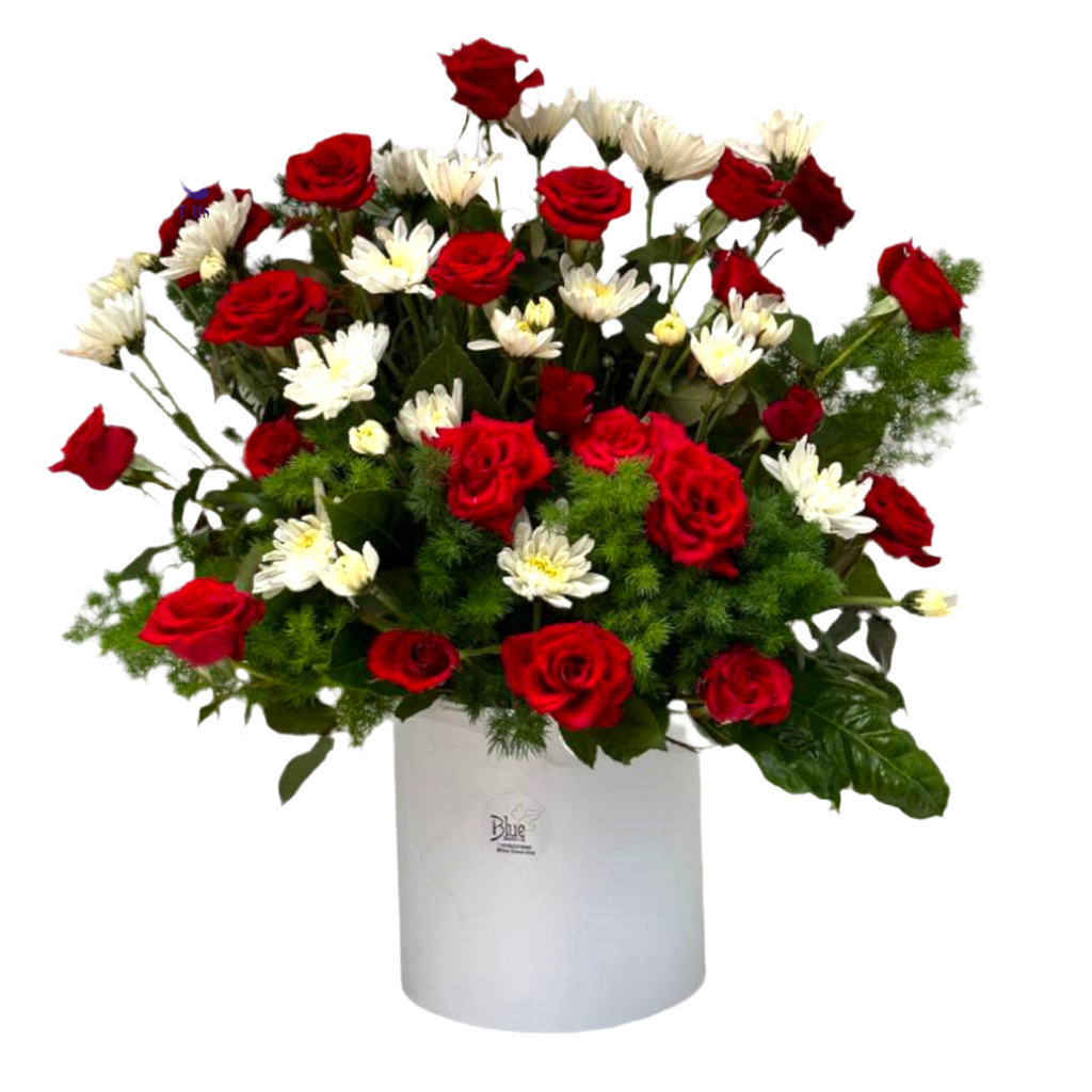 Snowy Romance luxury flowers DELIVERY TO Cairo AND Egypt