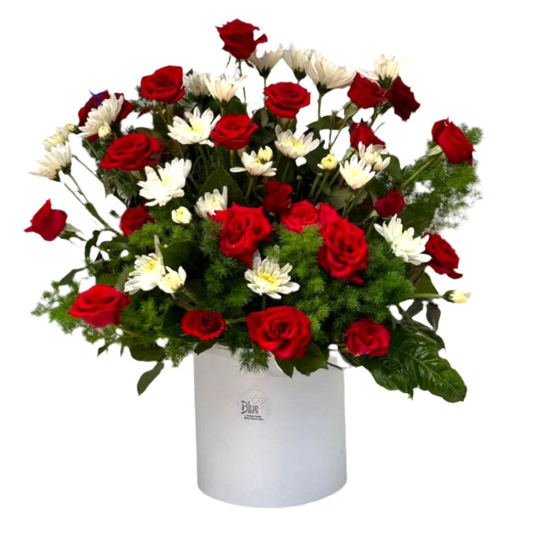 Snowy Romance luxury flowers DELIVERY TO Cairo AND Egypt