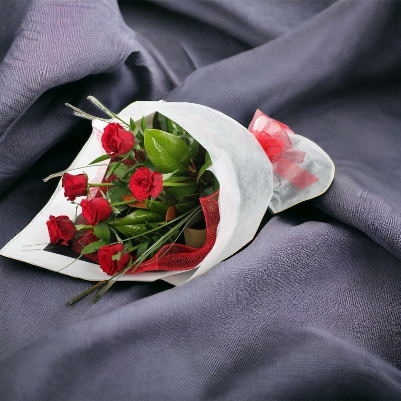 Special offer on Roses luxury flowers DELIVERY TO Cairo AND Egypt