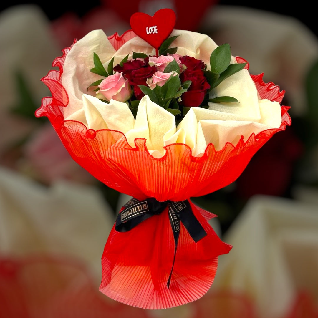 V39 Flowers bouquet luxury flowers DELIVERY TO Cairo AND Egypt