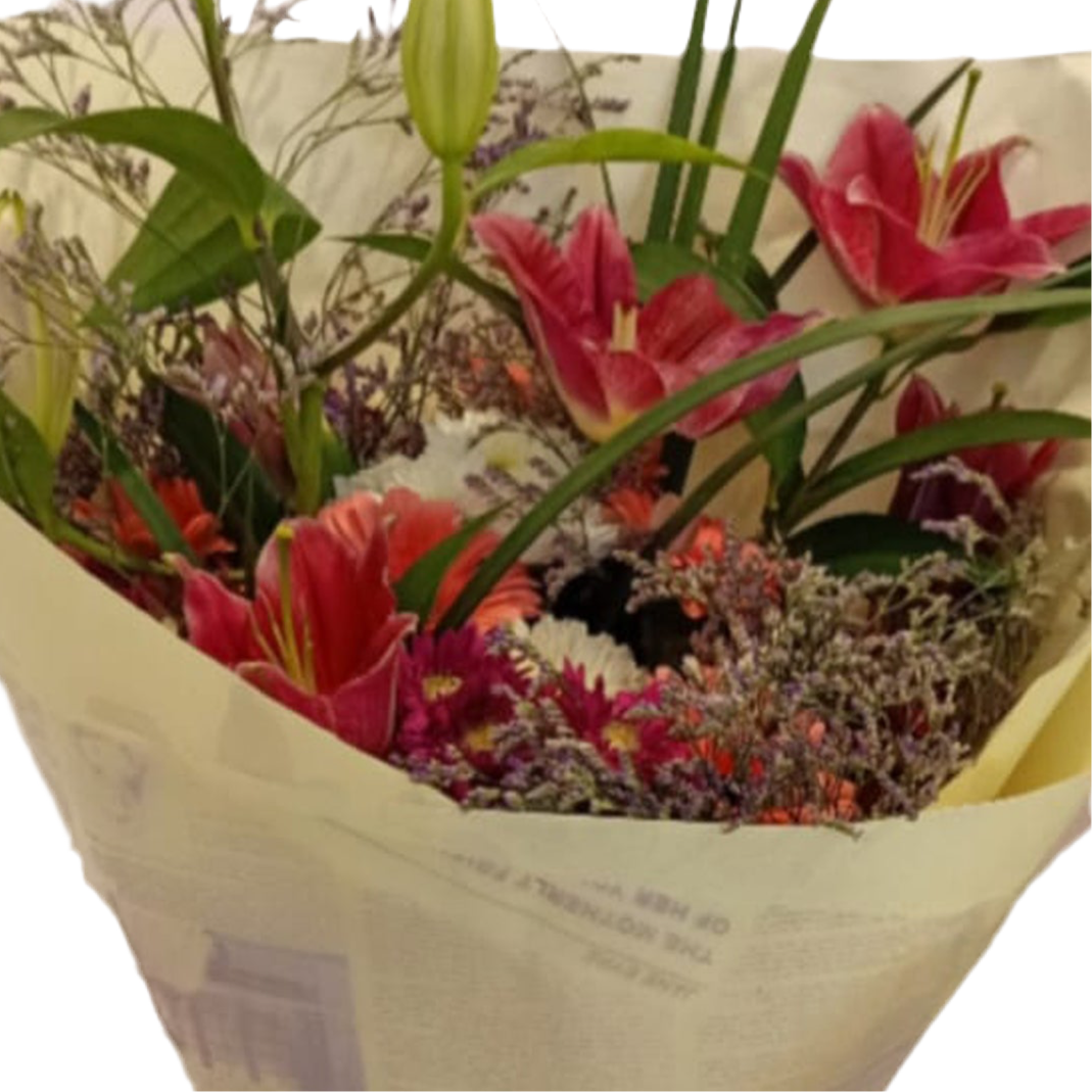 I am Yours Hand Bouquet luxury flowers DELIVERY TO Cairo AND Egypt