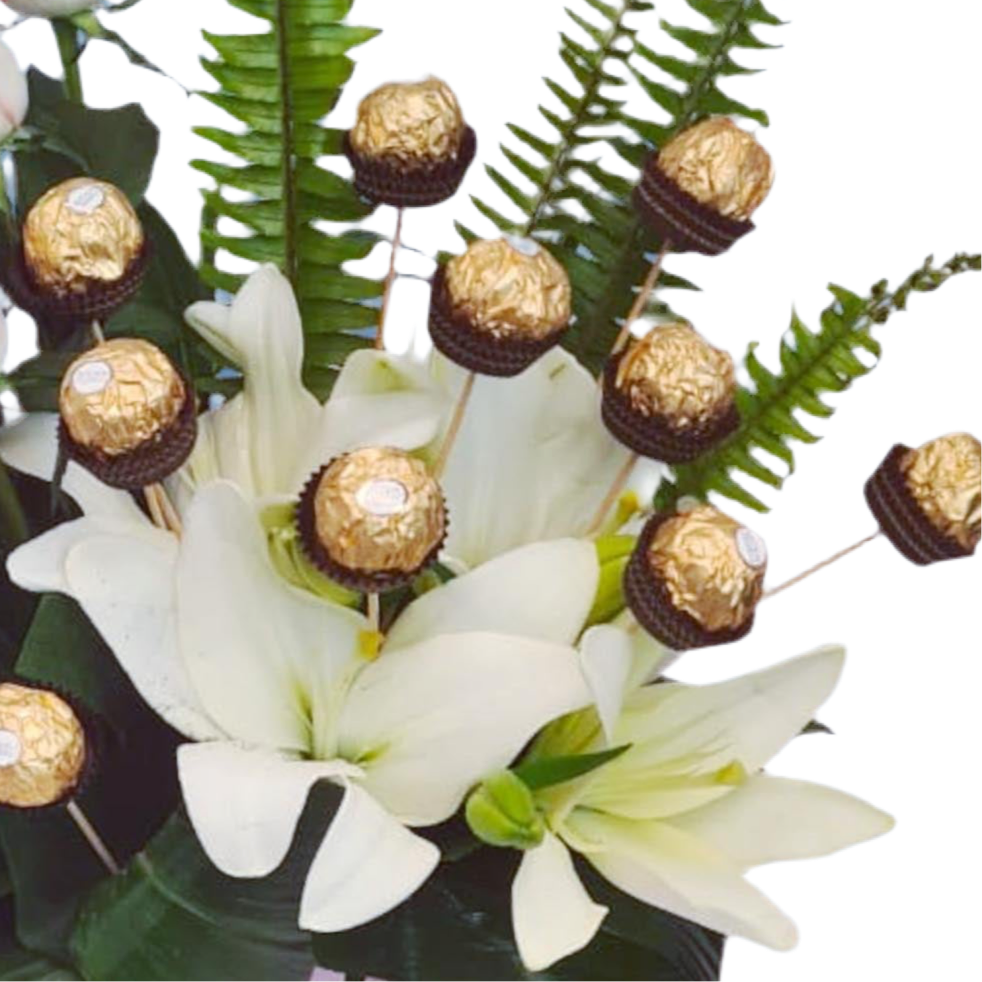 Rosavelle Luxe Box luxury flowers DELIVERY TO Cairo AND Egypt