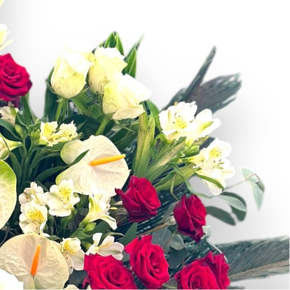 Everlasting Ember Vase luxury flowers DELIVERY TO Cairo AND Egypt
