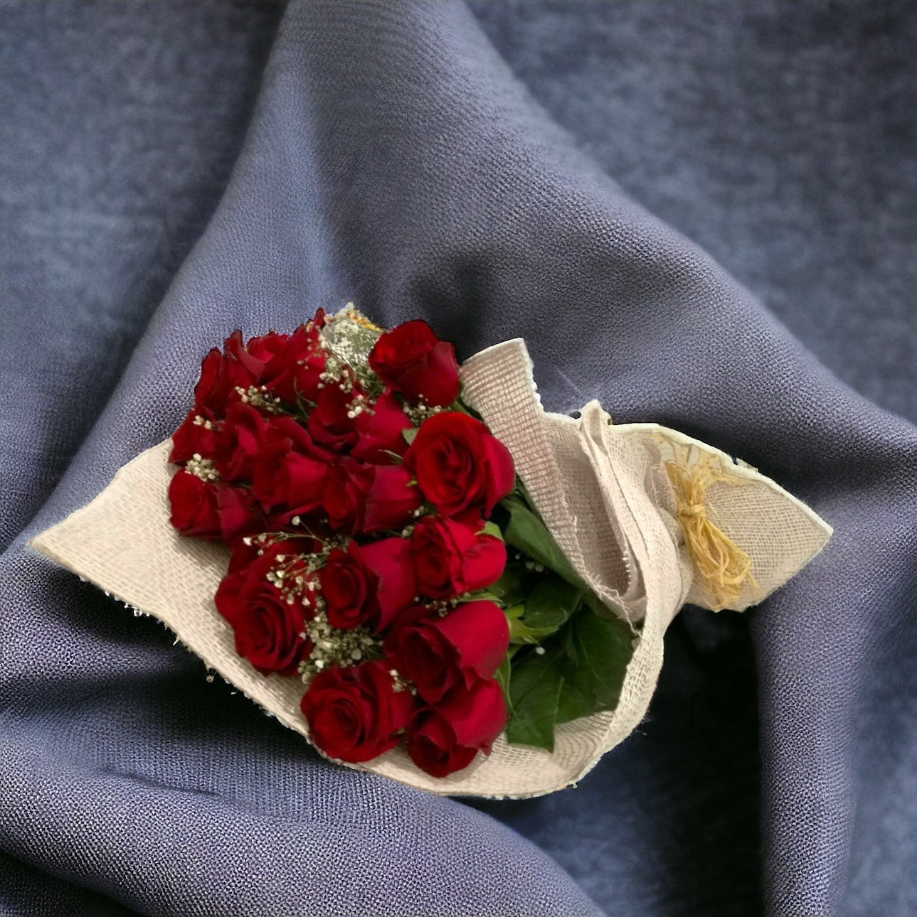 Special offer on Roses luxury flowers DELIVERY TO Cairo AND Egypt