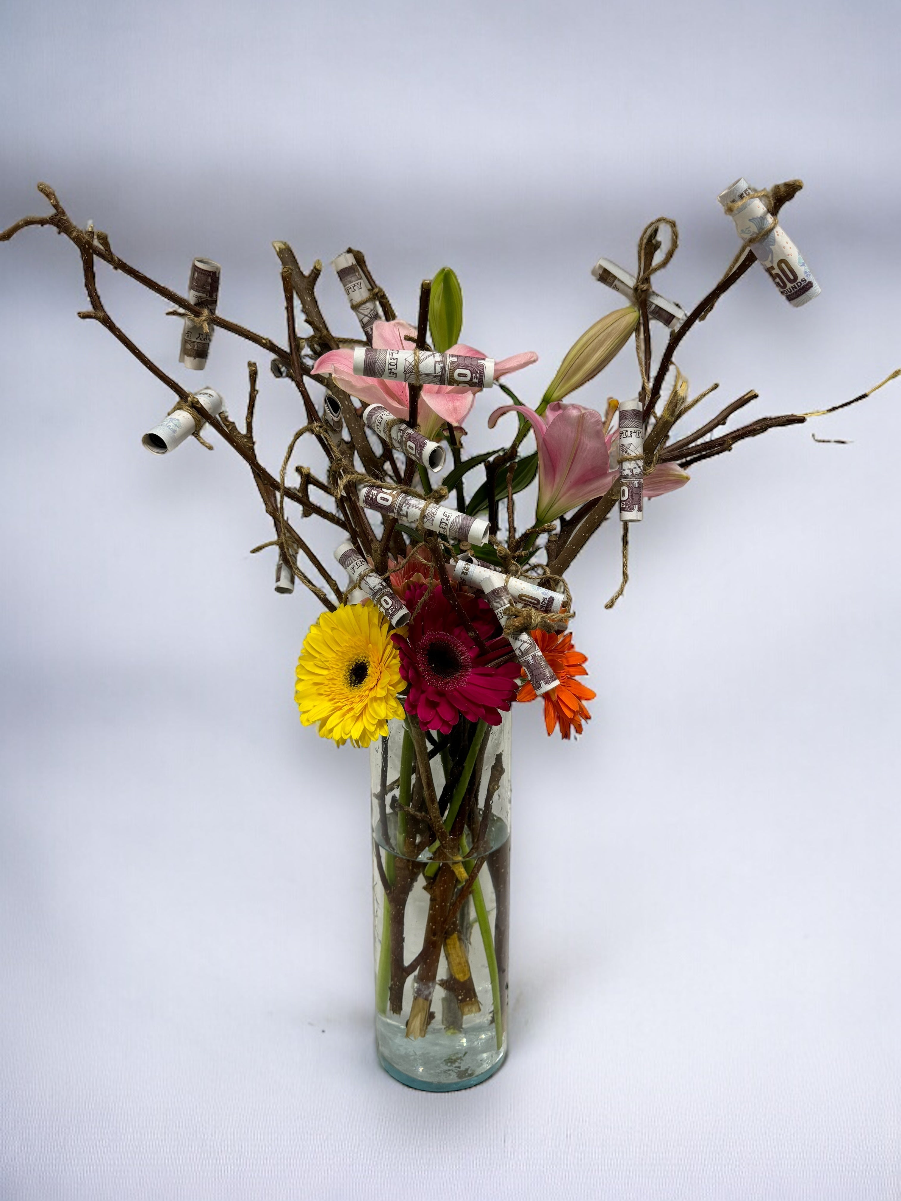 The Money tree luxury flowers DELIVERY TO Cairo AND Egypt