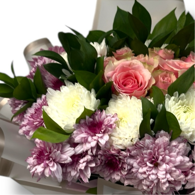 Graceful Greetings Hand Bouquet luxury flowers DELIVERY TO Cairo AND Egypt