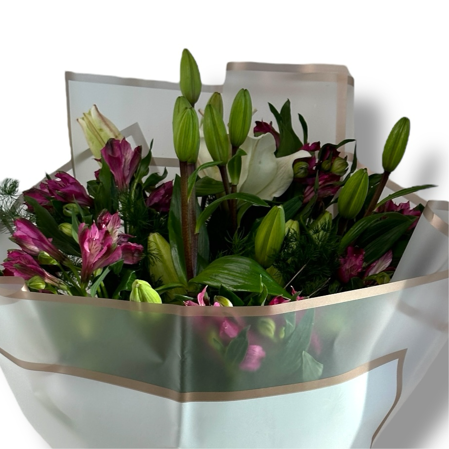 Lilac Symphony Hand Bouquet luxury flowers DELIVERY TO Cairo AND Egypt