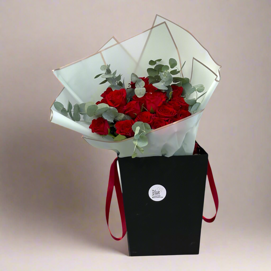Timeless Love Bouquet luxury flowers DELIVERY TO Cairo AND Egypt