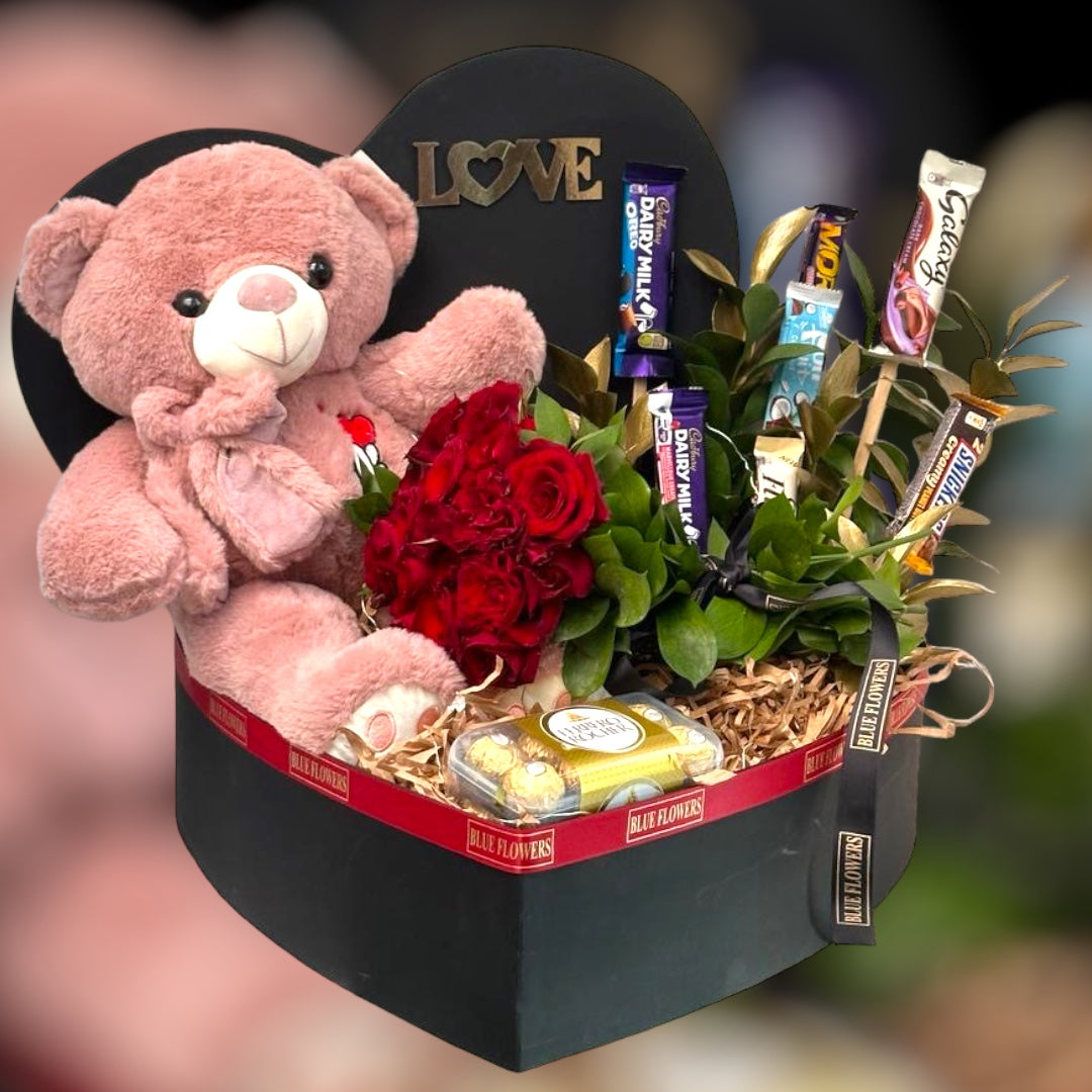 V6 Flowers bouquet luxury flowers DELIVERY TO Cairo AND Egypt