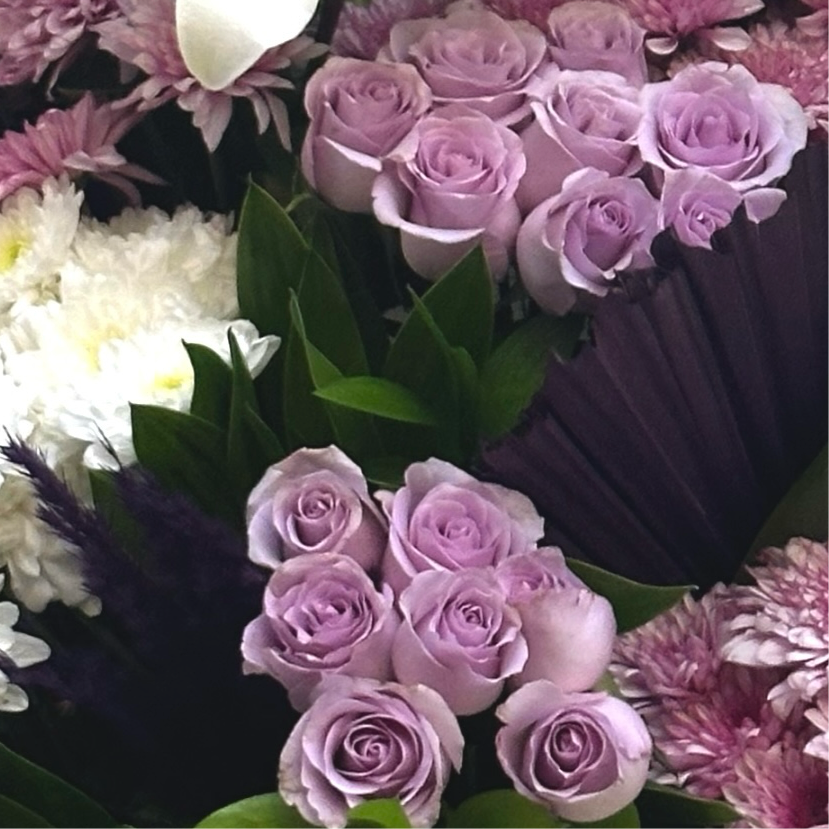 Lavender Grace luxury flowers DELIVERY TO Cairo AND Egypt
