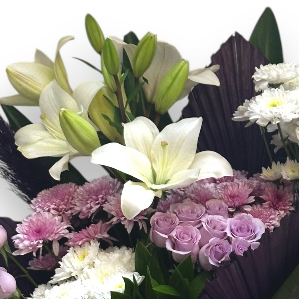 Lavender Grace luxury flowers DELIVERY TO Cairo AND Egypt