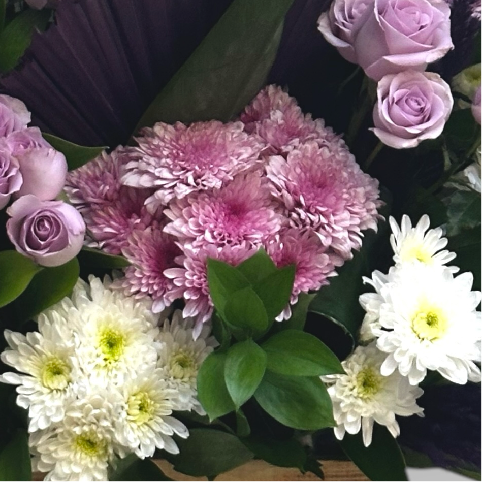 Lavender Grace luxury flowers DELIVERY TO Cairo AND Egypt