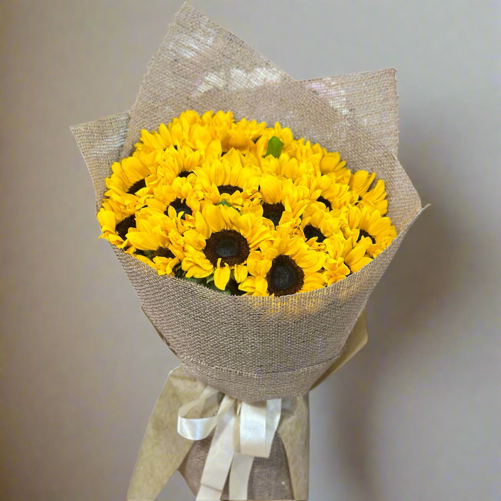 Solara Bliss luxury flowers DELIVERY TO Cairo AND Egypt