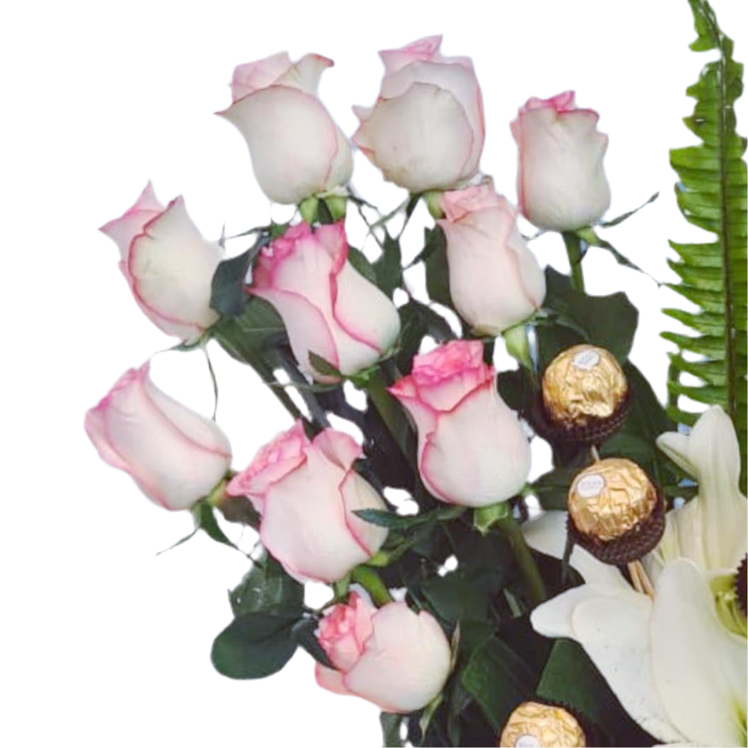 Rosavelle Luxe Box luxury flowers DELIVERY TO Cairo AND Egypt