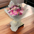 MD24-018 luxury flowers DELIVERY TO Cairo AND Egypt