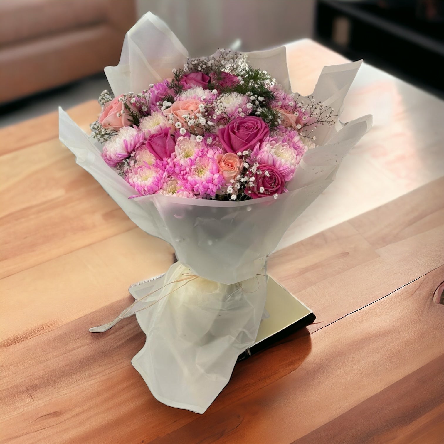 MD24-018 luxury flowers DELIVERY TO Cairo AND Egypt