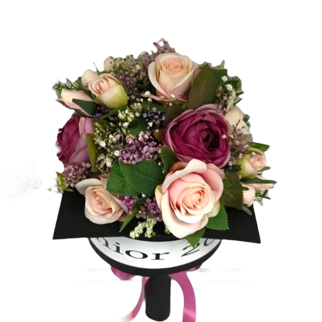 Graduate Glory luxury flowers DELIVERY TO Cairo AND Egypt