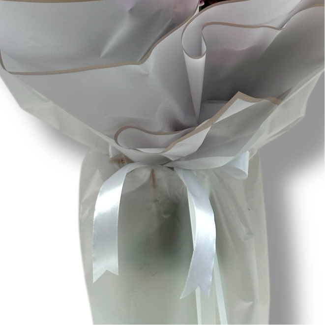 Rosy Whispers Hand Bouquet luxury flowers DELIVERY TO Cairo AND Egypt