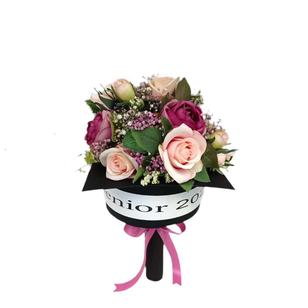 Graduate Glory luxury flowers DELIVERY TO Cairo AND Egypt