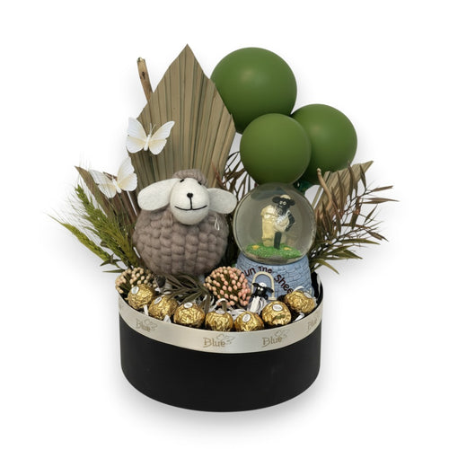 Emerald Crescent Celebration Box Box luxury flowers DELIVERY TO Cairo AND Egypt