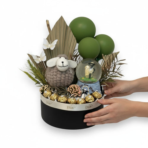 Emerald Crescent Celebration Box Box luxury flowers DELIVERY TO Cairo AND Egypt