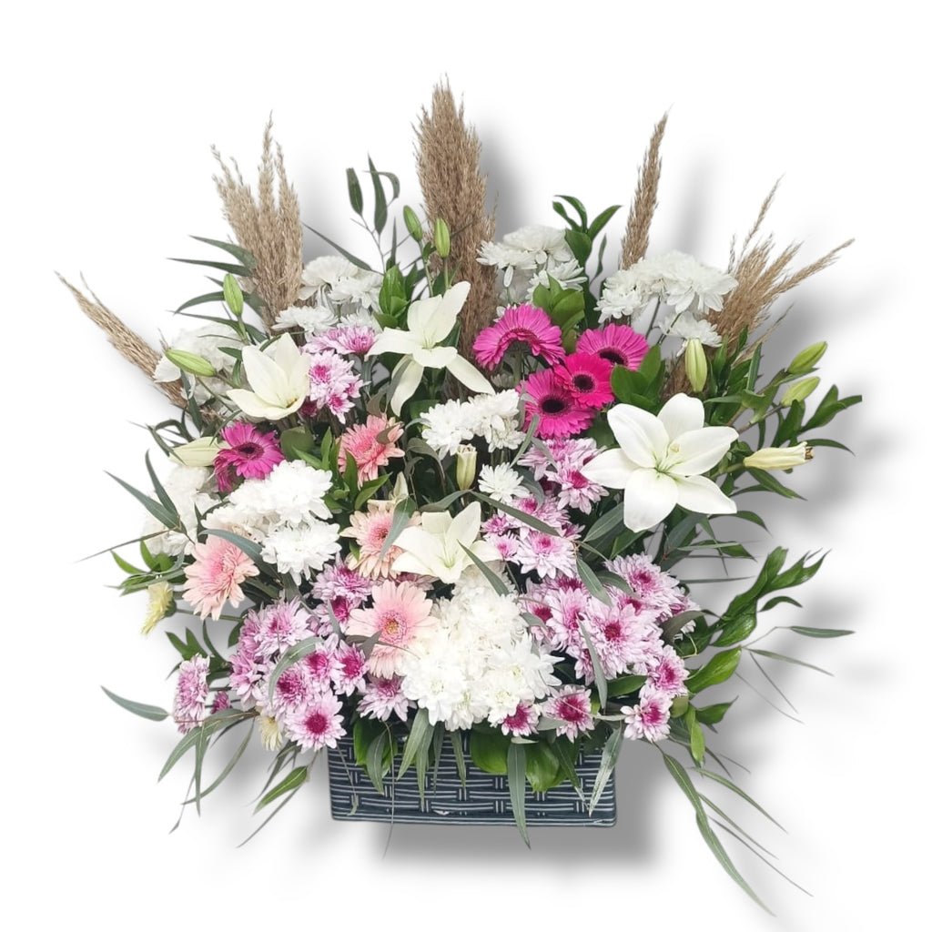 Meadow Serenade luxury flowers DELIVERY TO Cairo AND Egypt