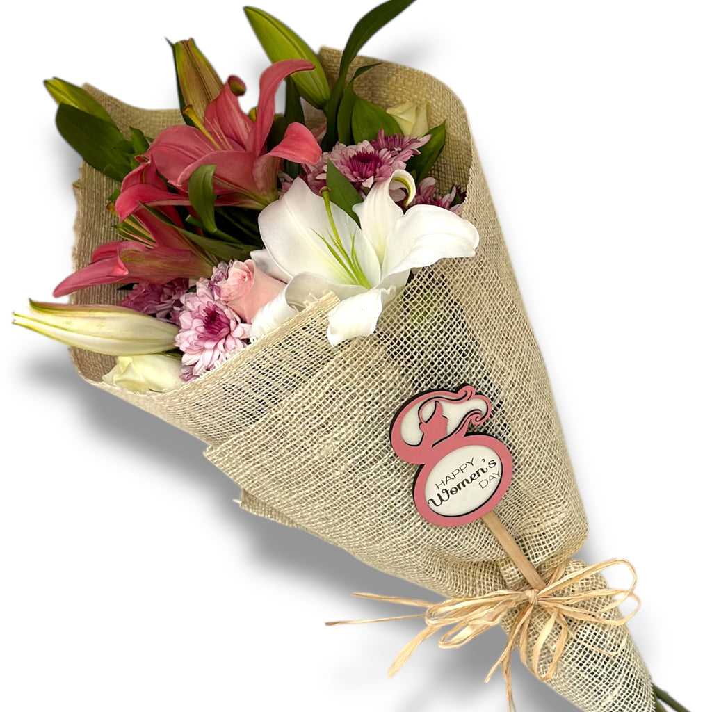 Women’s Day - Elegant Lily Bloom Flowers bouquet luxury flowers DELIVERY TO Cairo AND Egypt