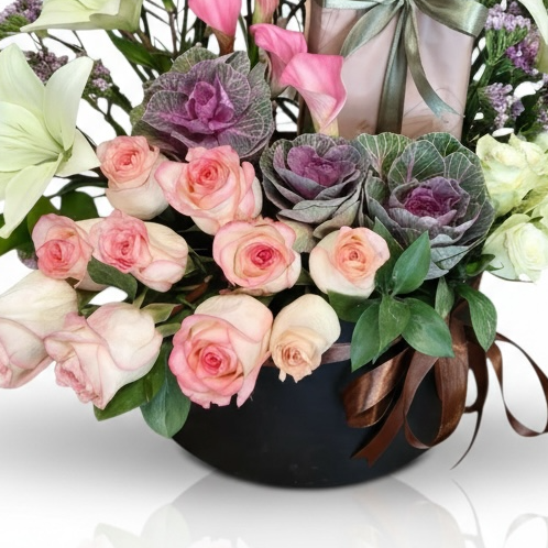 Bloom & Gift Elegance Flowers bouquet luxury flowers DELIVERY TO Cairo AND Egypt