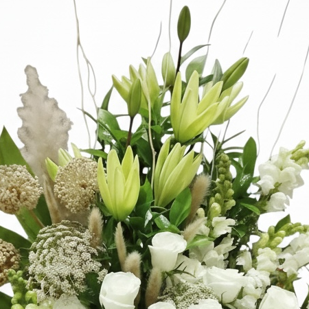 Pure Serenity Bloom luxury flowers DELIVERY TO Cairo AND Egypt