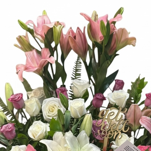 Blush Harmony Vase Flowers bouquet luxury flowers DELIVERY TO Cairo AND Egypt